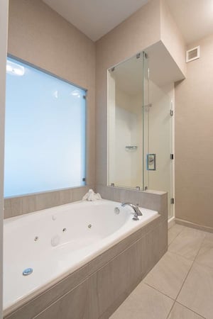 Images Hilton Garden Inn Calabasas
