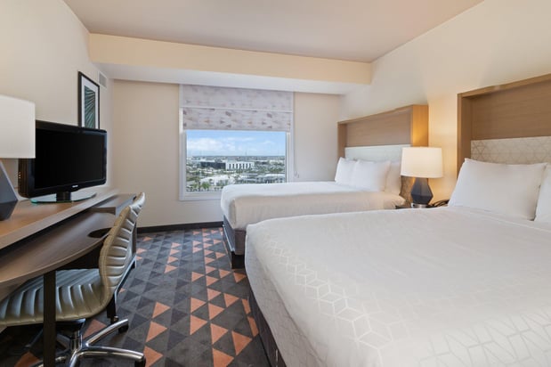 Images Holiday Inn & Suites Across From Universal Orlando by IHG