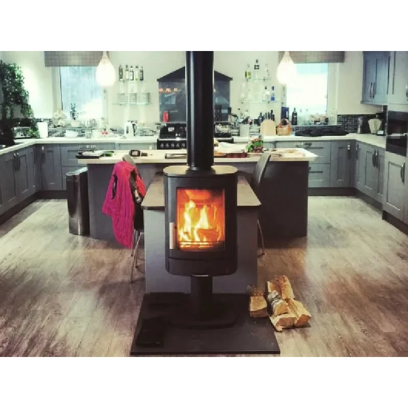 Murray & McGregor Stoves & Fireplaces Logo