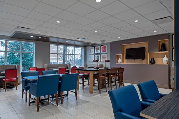 Images Holiday Inn Express & Suites Woodbridge by IHG
