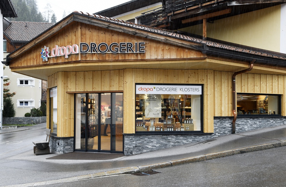 Bilder DROPA Drogerie Klosters