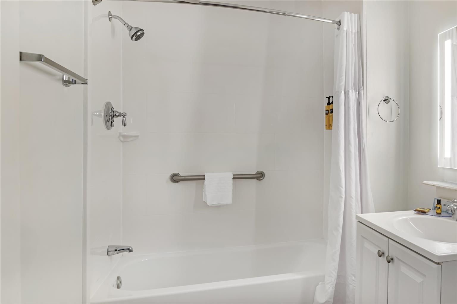 Standard Two Queen Bathroom