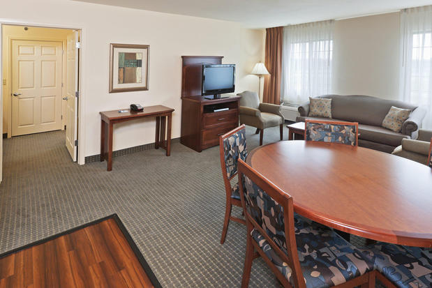 Images Staybridge Suites Wichita by IHG