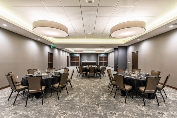 Images Holiday Inn & Suites Silicon Valley - Milpitas by IHG