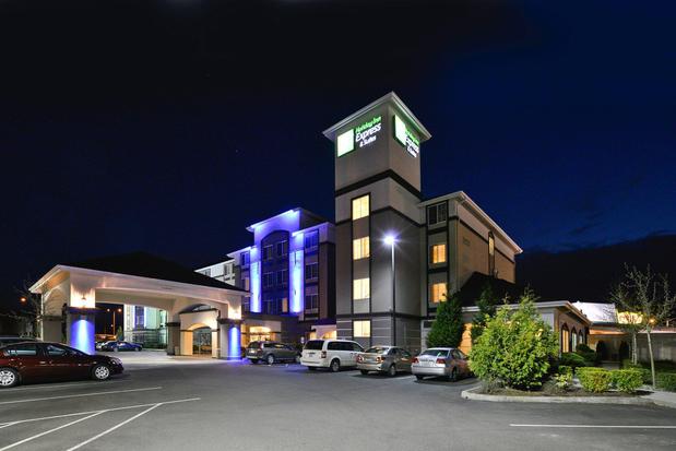 Images Holiday Inn Express & Suites Tacoma South - Lakewood, an IHG Hotel