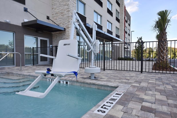Images Holiday Inn Express & Suites Orlando Southeast by IHG