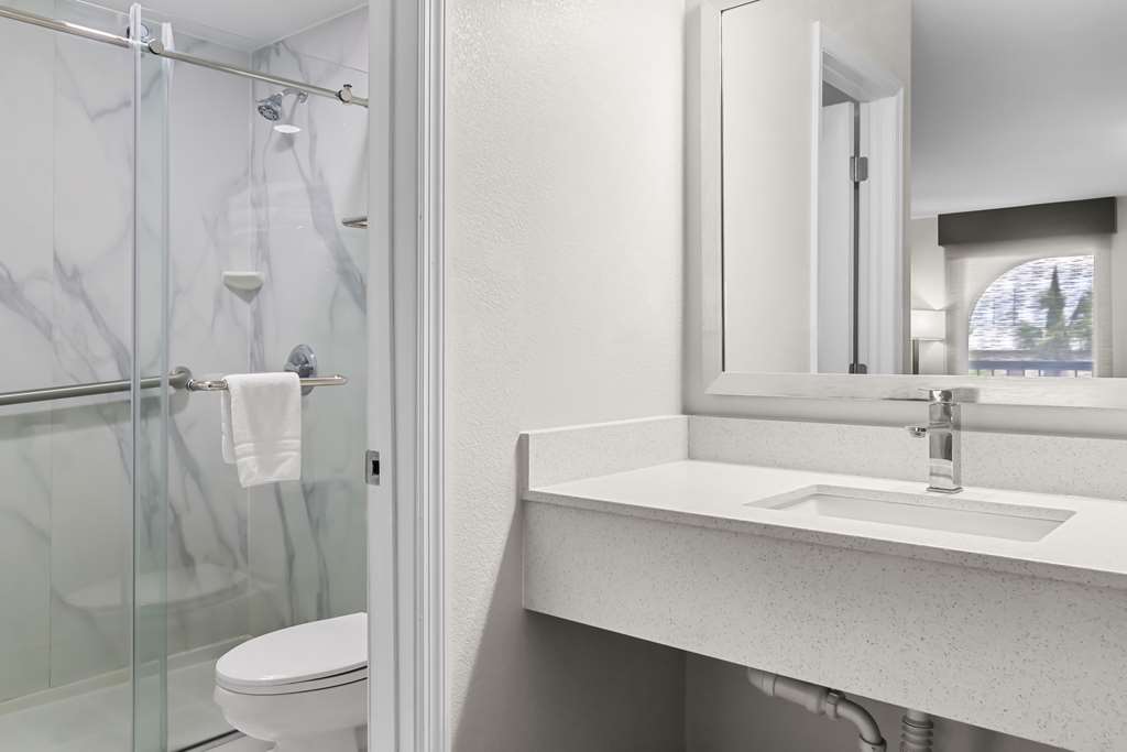 King Bathroom