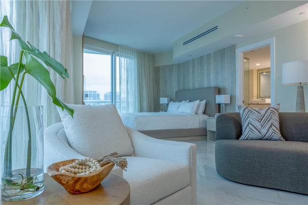 Images Beach House Fort Lauderdale, a Hilton Resort