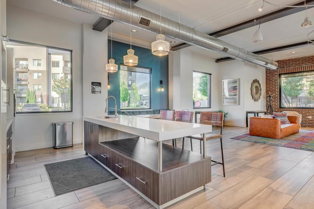 Images Parkway Lofts