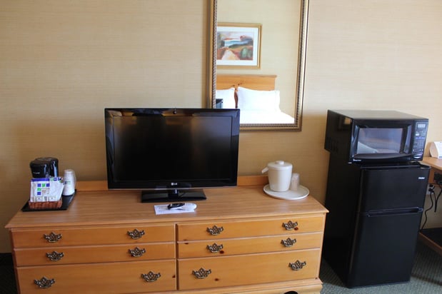 Images Holiday Inn Express & Suites Warrenton by IHG