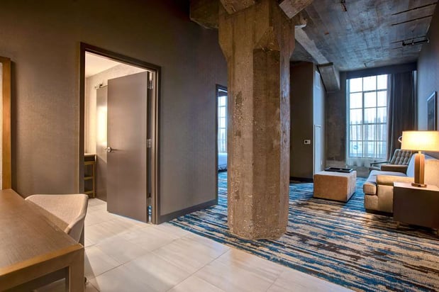 Images Embassy Suites by Hilton Rockford Riverfront
