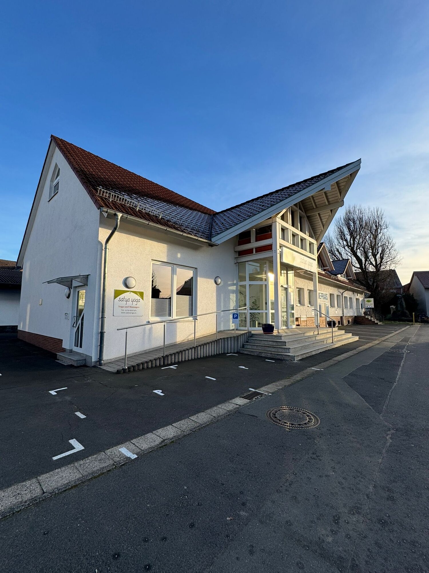 DIEPraxis - Für Physiotheraphie, Raiffeisenstraße 23 in Edermünde