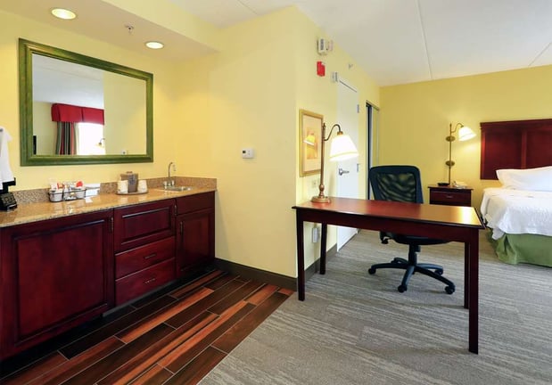 Images Hampton Inn & Suites Lamar