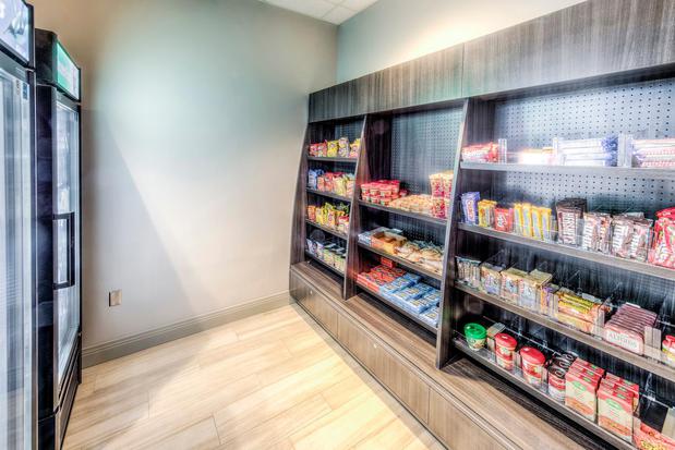 Images Staybridge Suites Columbus OSU-Medical Center by IHG