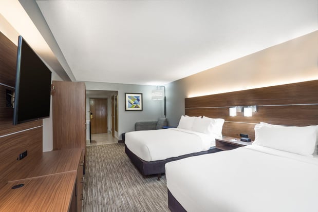 Images Holiday Inn Express & Suites Louisville East by IHG
