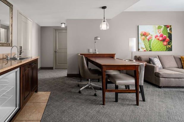 Images Embassy Suites by Hilton San Antonio Riverwalk Downtown