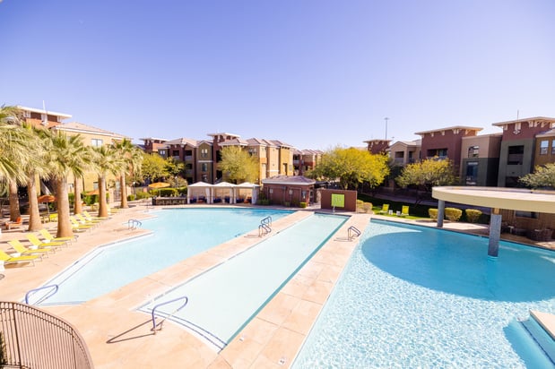 Images Liv Ahwatukee