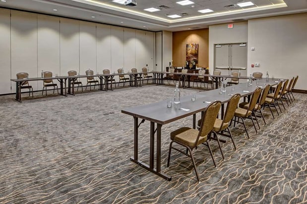 Images Black Fox Lodge Pigeon Forge, Tapestry Collection by Hilton