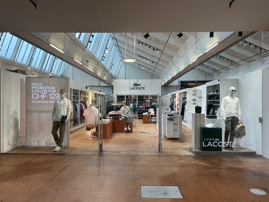 Lacoste Outlet Fashion Fish, Outlet Fashion Fish, Parkstrasse 1 in Schönenwerd