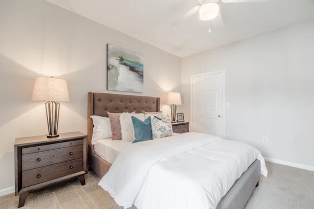 Images The Edgewater