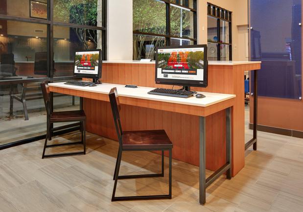 Images Holiday Inn Express & Suites Austin - Round Rock by IHG