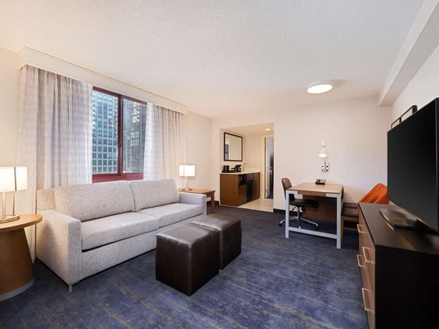 Images Embassy Suites by Hilton Chicago Downtown River North