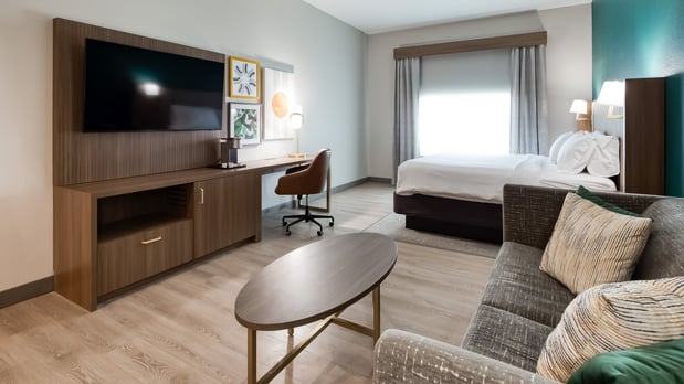 Images Holiday Inn Nashville Airport by IHG