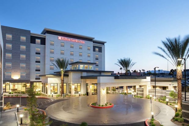 Images Hilton Garden Inn Las Vegas City Center