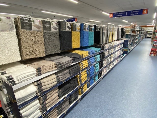 B&M's brand new store in Hednesford stocks a huge selection of bathroom textiles, from bath mats and pedestal mats, bath towels, bath sheets and matching hand towels.