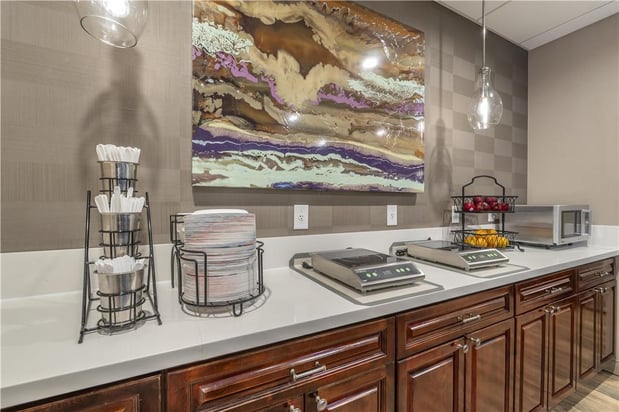 Images Best Western Plus Hotel at the Convention Center