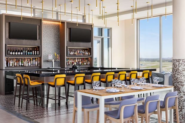 Images Hilton BNA Nashville Airport Terminal
