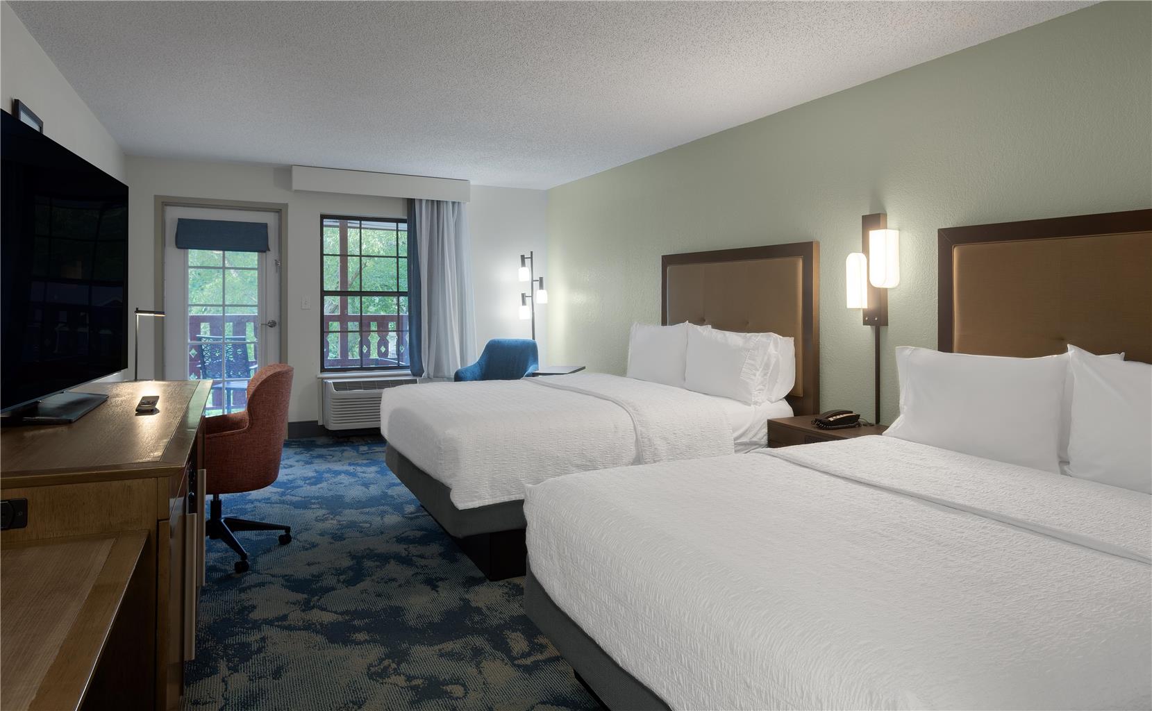 Guest room