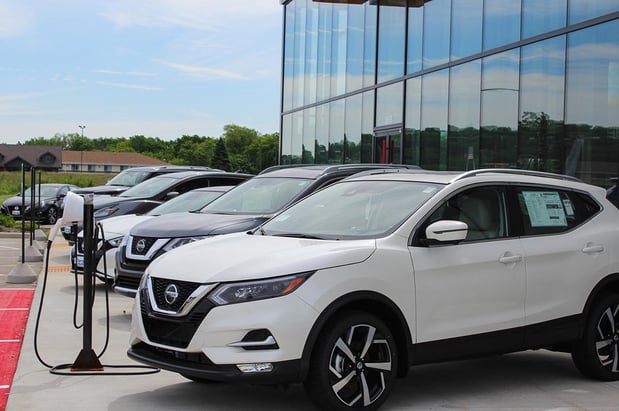 Images Russ Darrow Nissan of West Bend