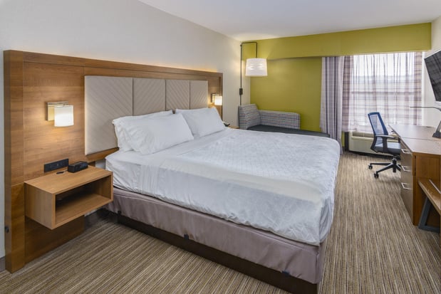 Images Holiday Inn Express Southington by IHG