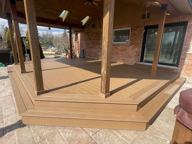 Images Bulldog Fence and Deck
