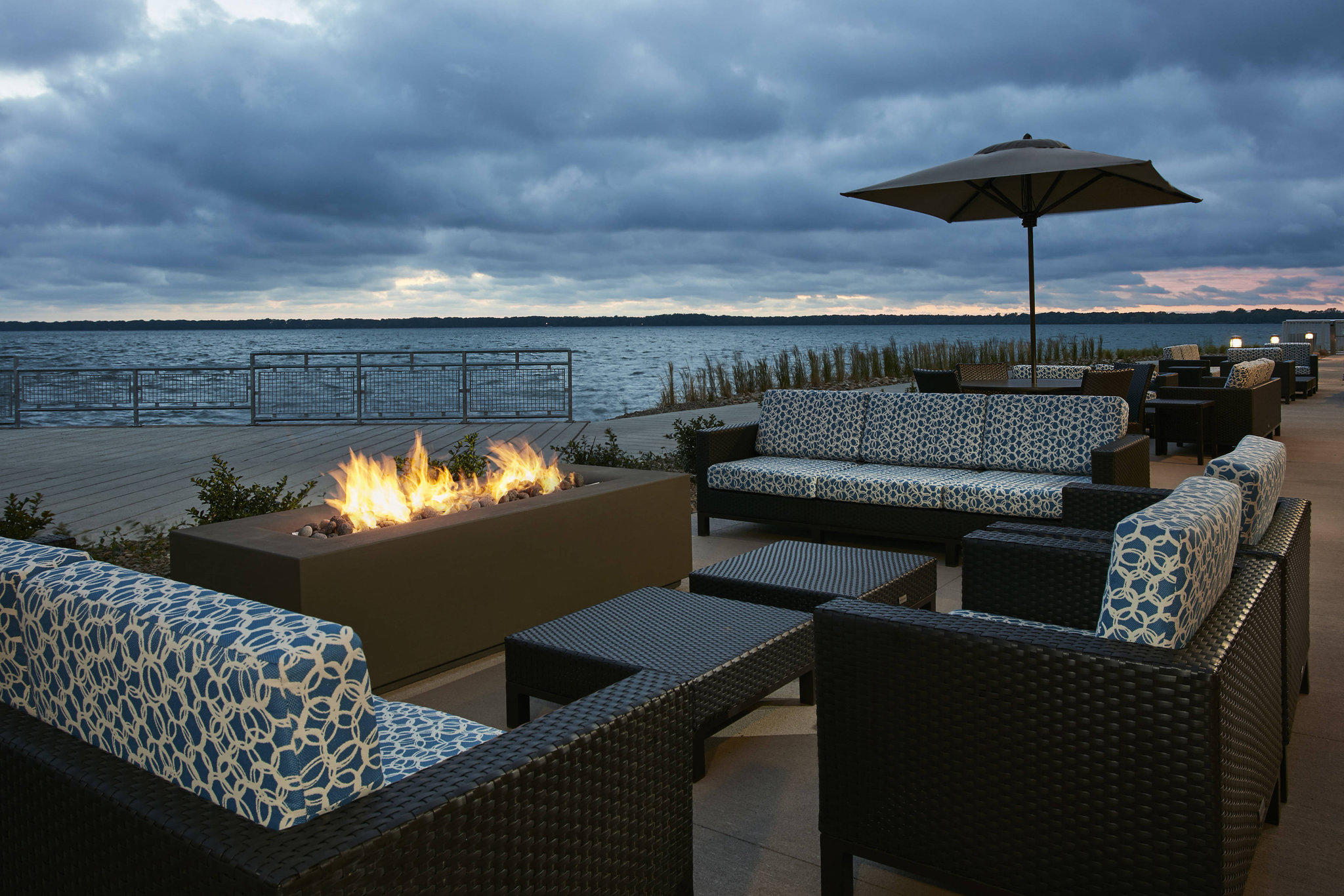 Courtyard by Marriott Erie Bayfront in Erie, PA (Hotels & Motels) 8146361005