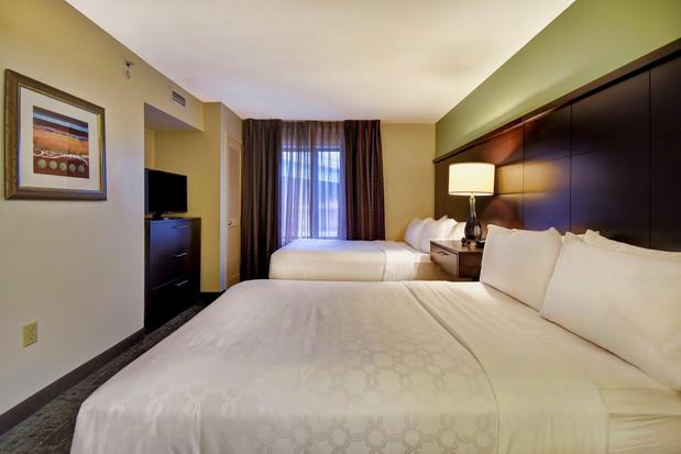 Images Staybridge Suites Middleton/Madison-West by IHG