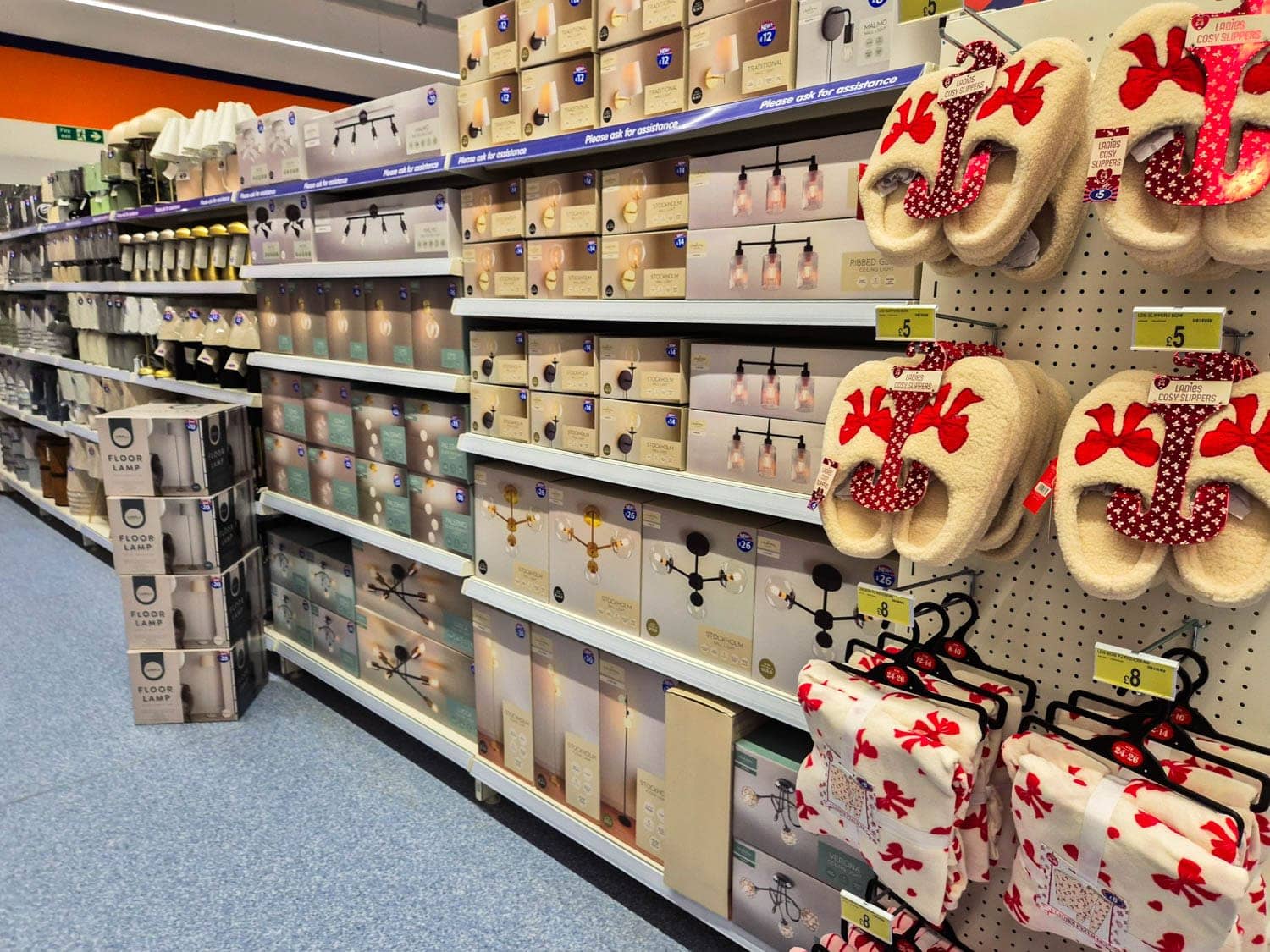 Images B&M Home Store with Garden Centre