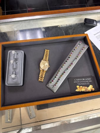 Images Cash For Gold - Jewelry & Watch Buyers Hallandale