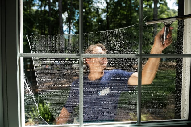 Images Window Hero Charlotte