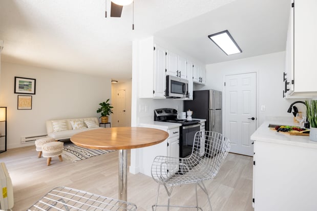 Images Campbell West Apartments