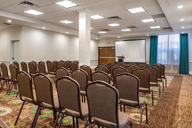 Images Holiday Inn Resort Orlando Lake Buena Vista by IHG