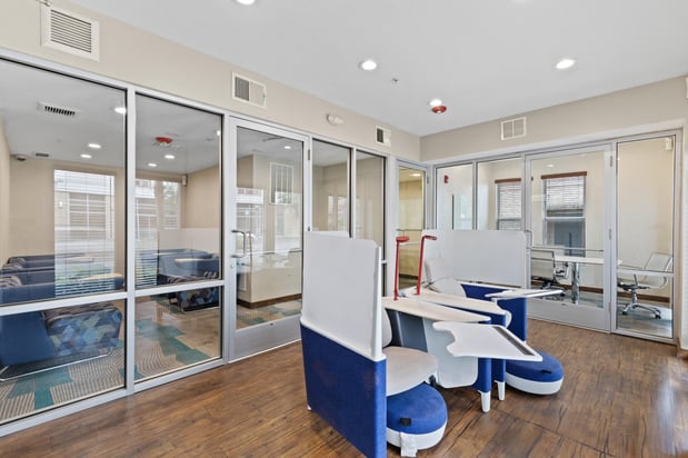 Images 2nd Avenue Centre