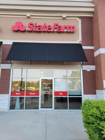 Images Adrian Sims - State Farm Insurance Agent