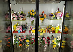 RosAmungThorns Flowers & Gifts Image