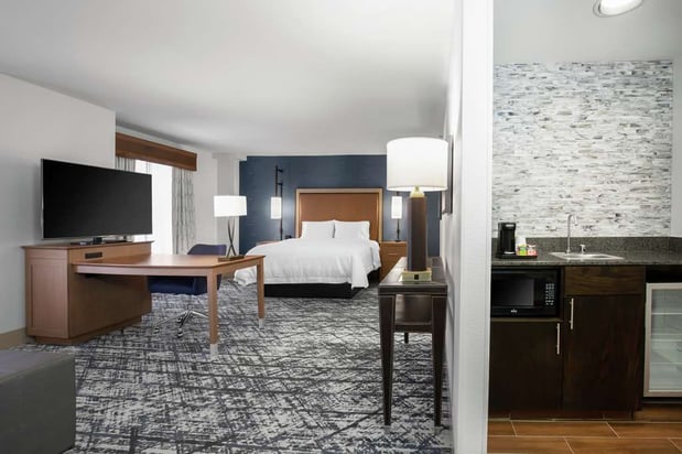 Images Hampton Inn & Suites Austin Downtown