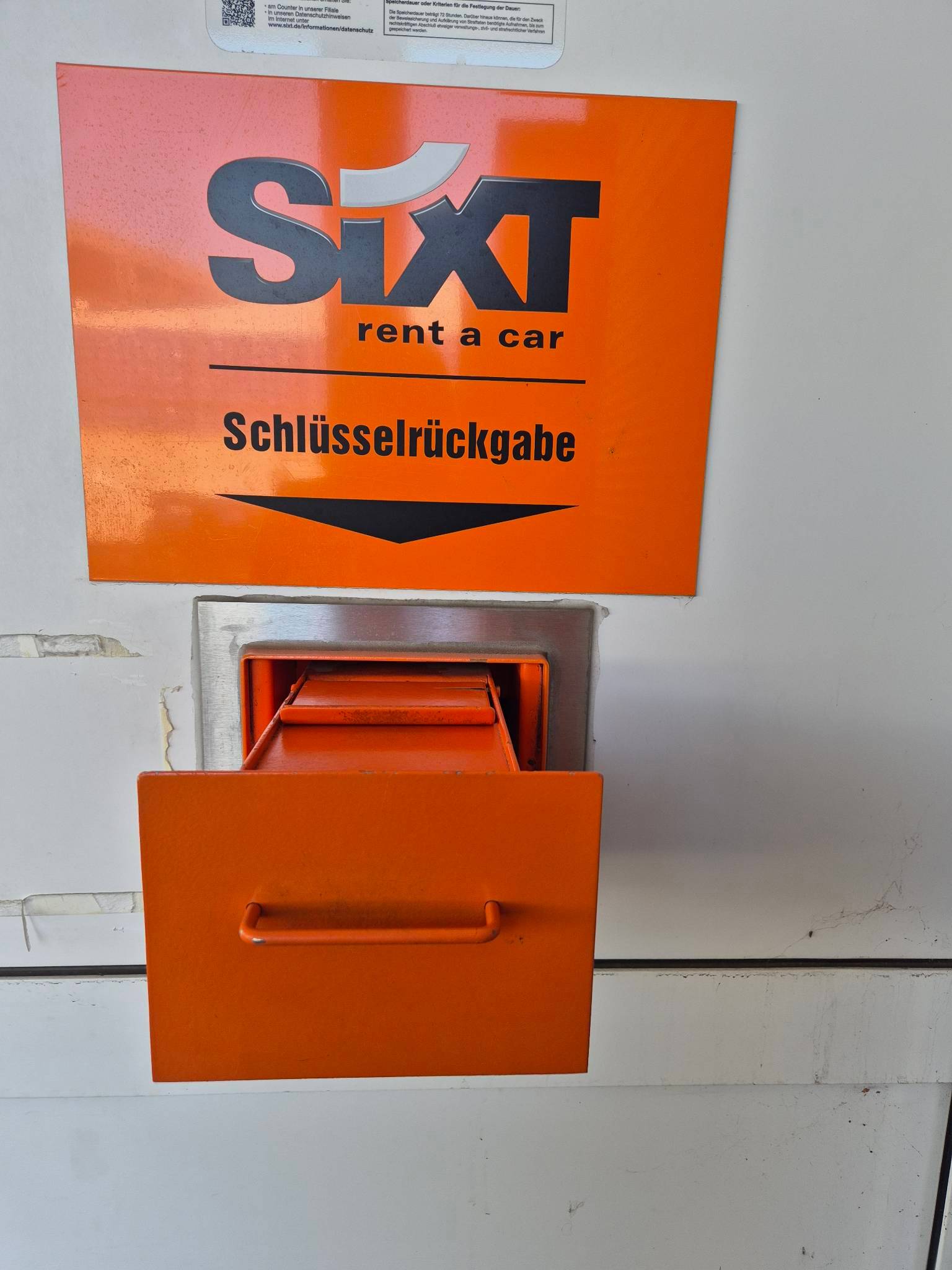 SIXT Autovermietung Braunschweig Süd, Berliner Platz 1B in Braunschweig