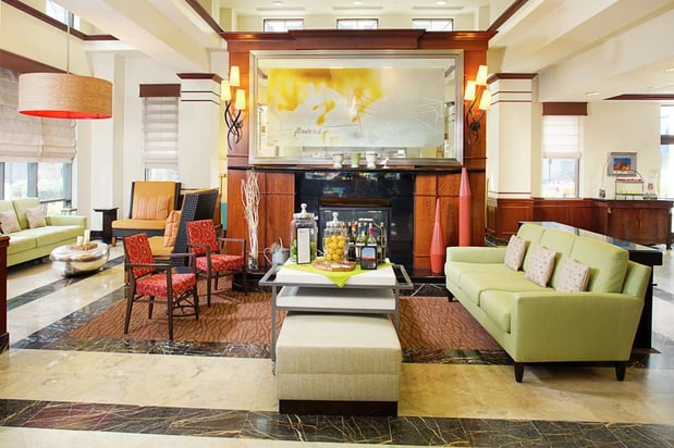 Images Hilton Garden Inn Virginia Beach Town Center