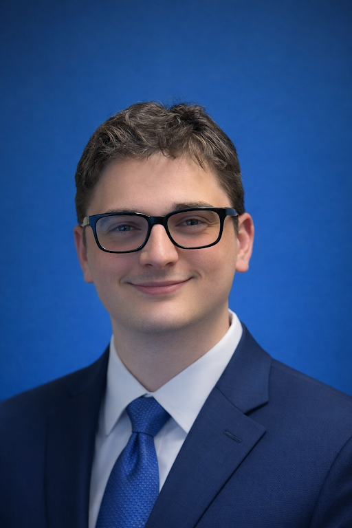 Aaren Iverson. Has been in the insurance industry for over 4 years. Loves all Seattle sports. Has a passion for comic books as well.