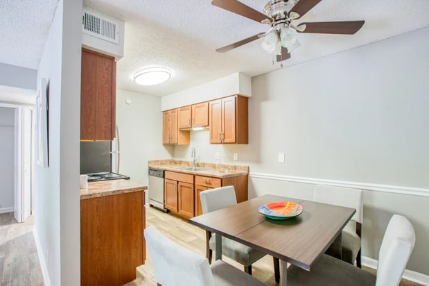 Images The Grove Brentwood